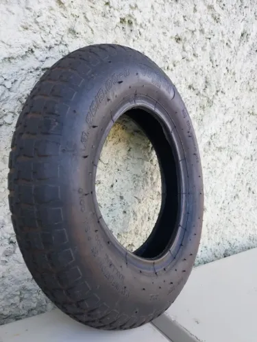 Pneu carrinho
