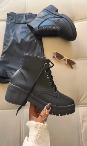 Bota Coturno feminina 