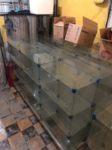 Gondola expositora vidro 