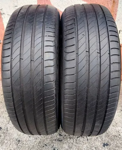 Par de pneu 215/60 aro 17 Michelin seminovos