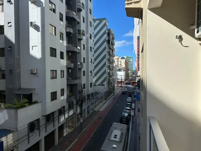 APTO MOBILIADO PRÓXIMO AV BRASIL. 3suítes, 4 bwc, 1 vg, pronto pra morar cond. enxuto VEJA