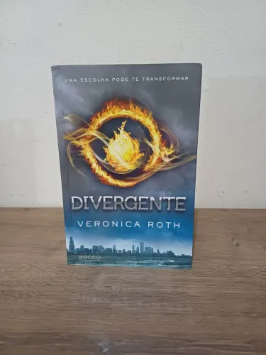 Livro Divergente Usado