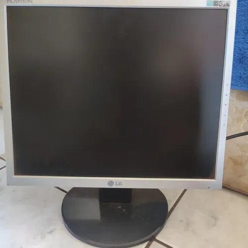Monitor lg flatron