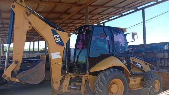 Retroescavadeira Cat 416e 4x4