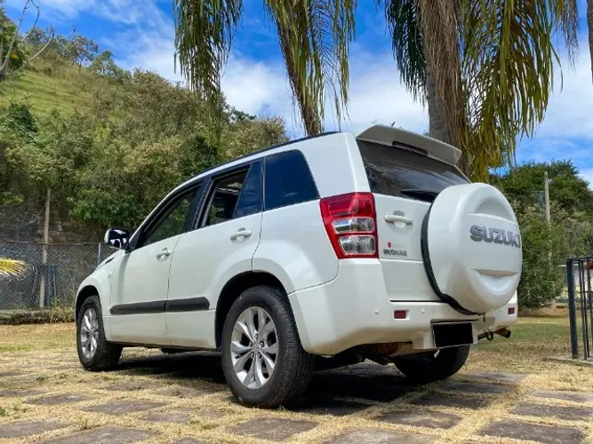 Suzuki Grand Vitara 2.0 16V 4x2 Automático 2013