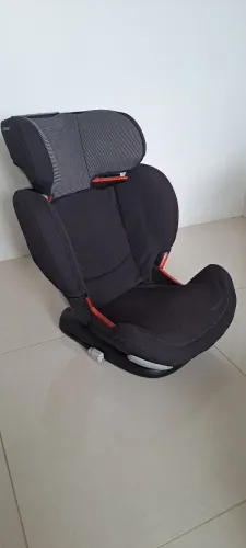 Cadeira para carro Maxicosi Isofix  15-36kg