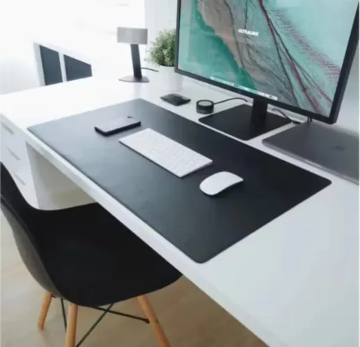 Mousepad  Gigante 90x40 De Courino Premium Antiderrapante com Borda Costurada