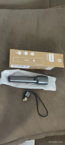 lanterna Philips Usb C recarregável (Nova)