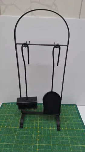 Conjunto de ferramentas para lareira antigo