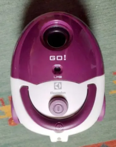 Aspirador de Pó Electrolux GO! - Rosa