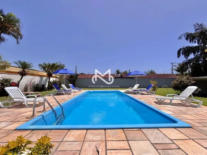 Casa para locação anual a 350m da praia no Jardim Indaiá