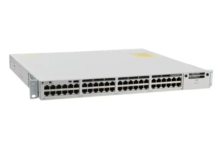 Switch Cisco Catalyst C9300-48P 48x 10/100/1000 PoE 