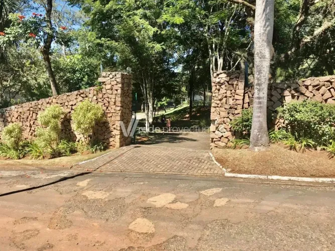 Venda ou Locação Altissimo Padrão, Condomínio Fechado no Gramado