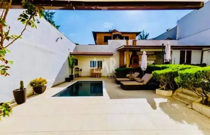 Casa à venda, 4 quartos, 1 suíte, 4 vagas, Belvedere - Belo Horizonte/MG