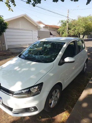Volkswagen Fox Comfortline 1.6 Flex 8V 5P 2018