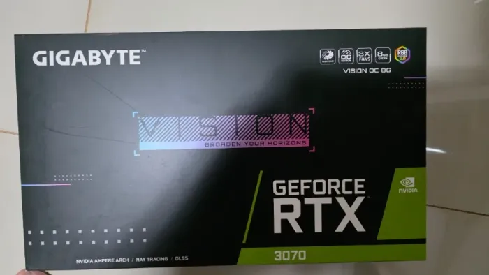 Placa de Vídeo RTX 3070 Gigabyte VISION OC 8GB - Branca/White - Na Caixa