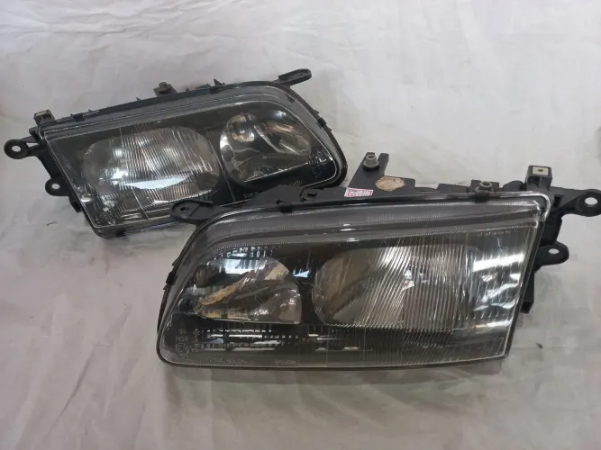 Farol mazda 1999/2002 original 