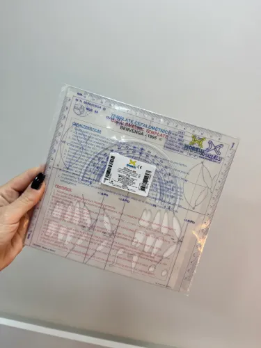 Template Cefalométrico Benvenga 1995 - Morelli - LACRADO