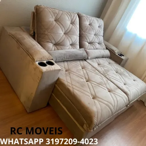 Sofá Retrátil Cuiabá com Porta-Copos - Molas Ensacadas e Euro Pillow 25cm