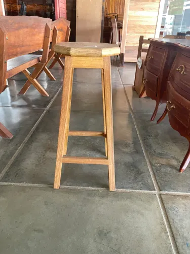 Tamborete / banco em Cumaru / Ipê artesanal (sem verniz)