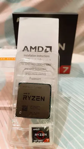 AMD Ryzen 7 5700X - Novo, Nunca Instalado ou Usado