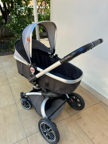 Carrinho de Bebê Dardara giro 360 Moisés