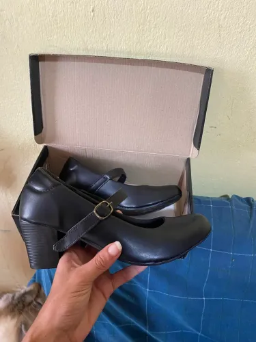 Sapato boneca 36
