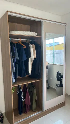 Guarda Roupa Solteiro 2 Portas de Correr 2 Gavetas e Espelho