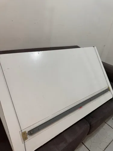 Mesa de desenho técnico grande