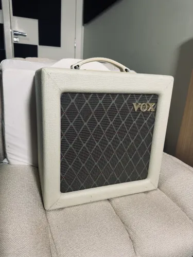 Amplificador Vox 100% valvulado AC4TV combo 