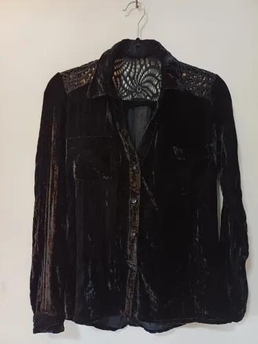 Blusa de veludo Dolce Vita, preto com renda, semi-nova, tam.40..