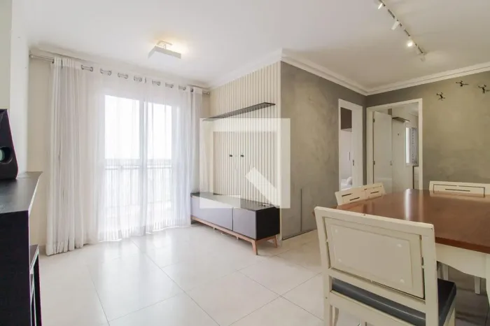 Apartamento à Venda - Vila Nossa Sra. das Vitorias, 2 Quartos, 105 m2