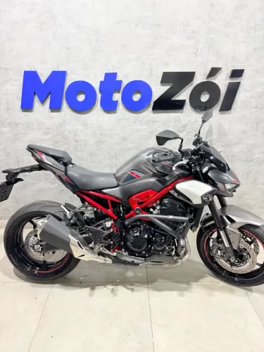 KAWASAKI Z900 VERMELHO 2026