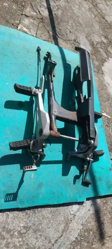 Par bacalhau+pedal freio e câmbio + balança titan 150 sport original honda