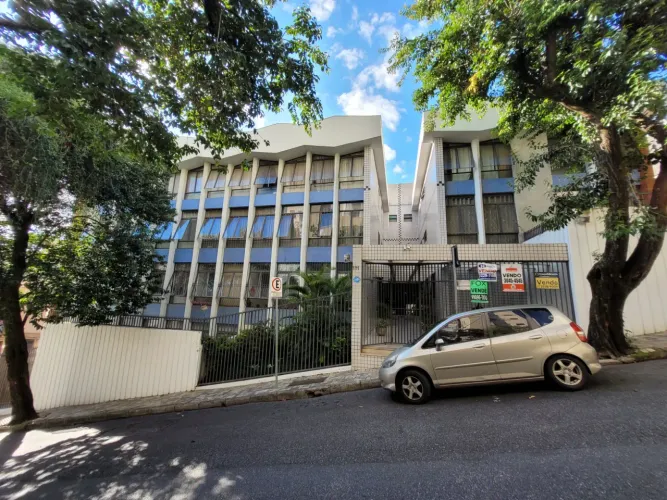 Apartamento para aluguel possui 85 metros quadrados com 3 quartos em Anchieta - Belo Horiz