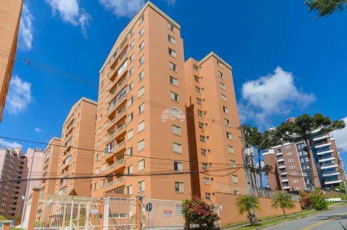 Apartamento no Ahú/Cabral