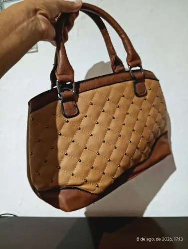 Bolsa feminina caramelo e marrom usada