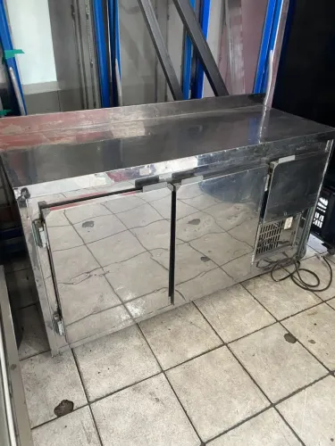 Balcão Refrigerador inox Industrial 3 portas 220V 1.60MT comprimento