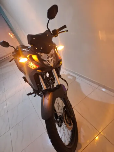 Vendo sahara com apenas 3.800 km rodado