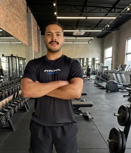 PERSONAL TRAINER ESPECIALIZADO - MIKAEL ROCHA