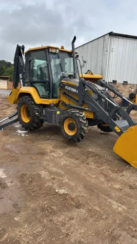 Retroescavadeira XCMG 2025 XC870BR Nova