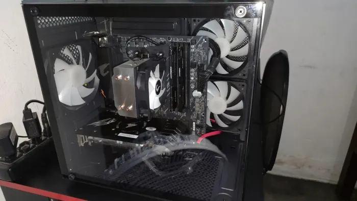 Pc Gamer Ryzen 5500x3D+16GB+Rx6600m