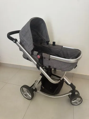 Carrinho de bebê Safety 1st + bebê conforto + base para carro