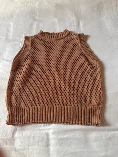 Blusa tipo crochê marrom