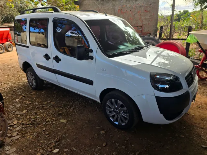 Fiat Doblo Essence 1.8 Flex 16V 5P 2021
