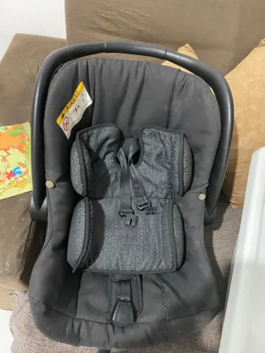 Vende-se enxoval para bebê