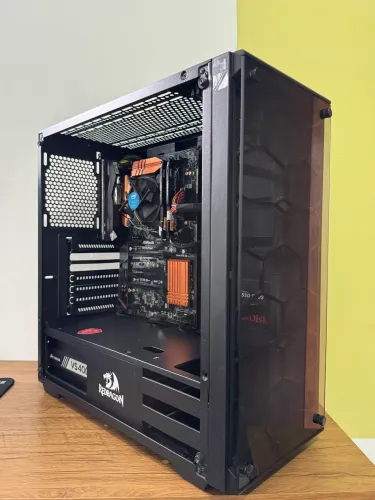 PC Gamer i7 7700 - 480GB SSD - PERFEITO ESTADO - ACEITO TROCAS