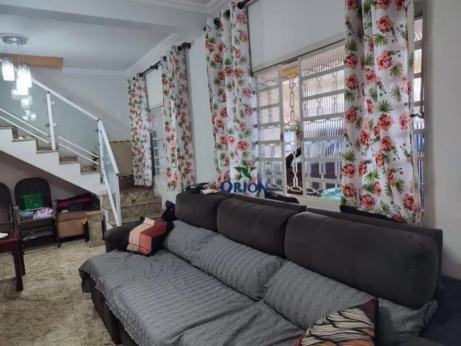Casa com 4 dormitórios para alugar, 200 m² por R$ 4.500,00/mês - Vila Flórida - Guarulhos/