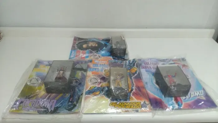 Kit de 04 Miniaturas de Super Heróis - Edição Especial