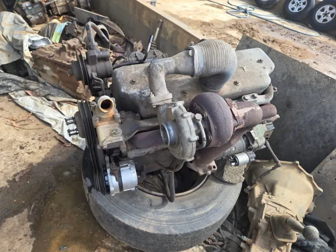 Motor 352